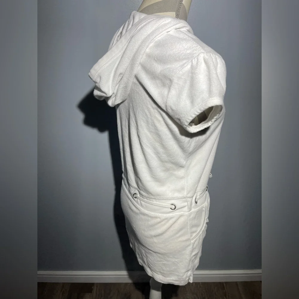 Justice soft white